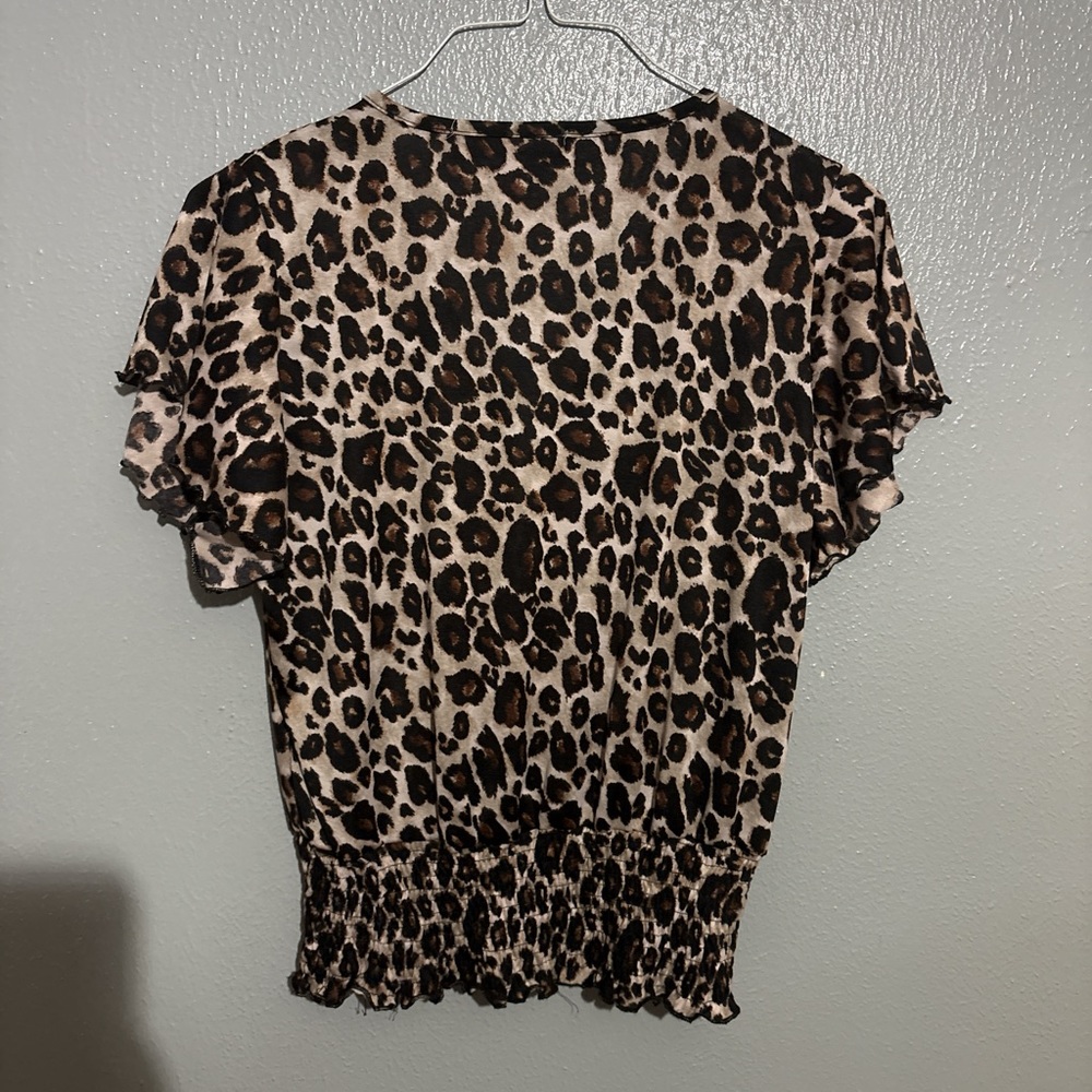 Chic Leopard Print Blouse